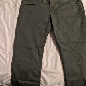 Express Olive Capris